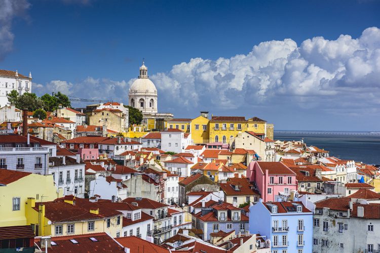 Blick auf den Stadtteil Alfama