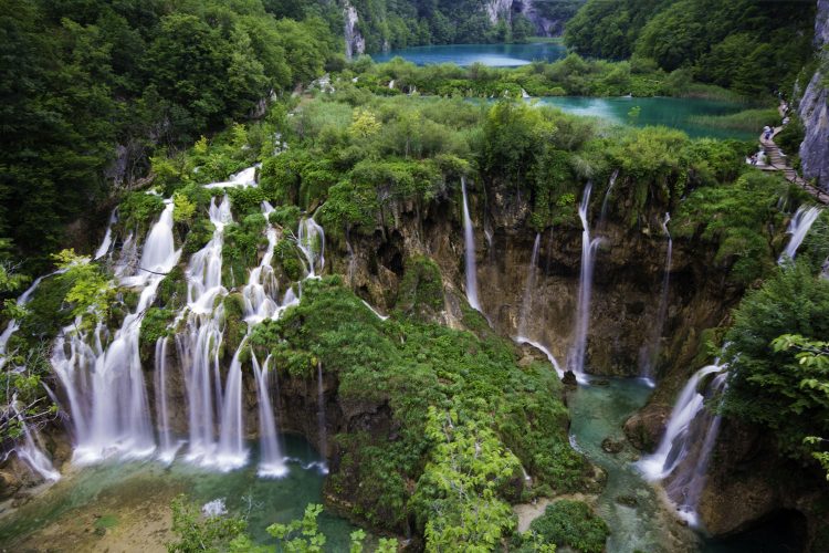 Wasserfall im Nationalpark Plitvicer See