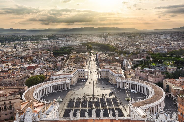 Keine Blitzlichter in der Sixtinischen Kapelle im Vatikan