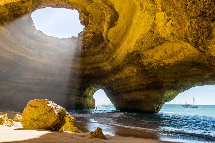 Höhle in der Algarve