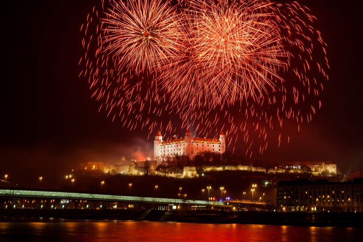 Feuerwerk in Bratislava