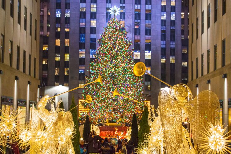 Gigantischer Weihnachtsbaum am Rockefeller Center
