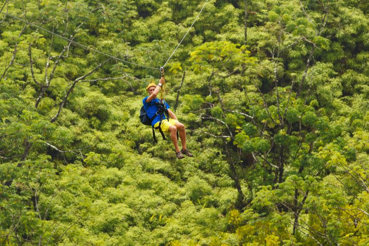 Zip Lining im Urwald