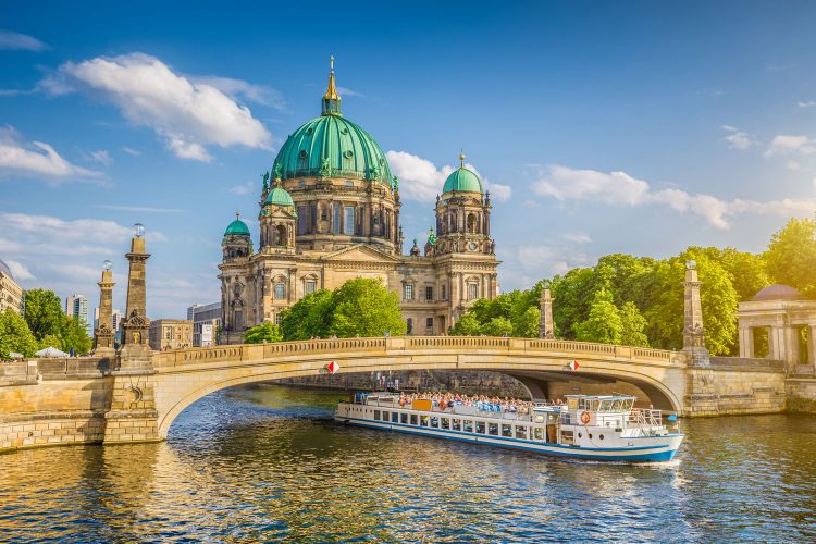 Bootsfahrt auf der Spree