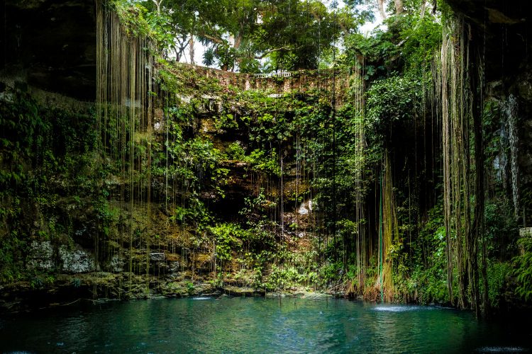 Cenote Ik Kil, Yucatan