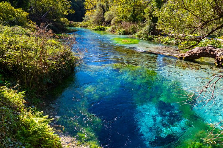 Karstquelle in Albanien