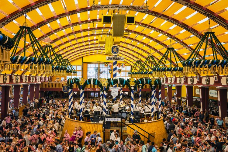 Festzelt auf dem Oktoberfest